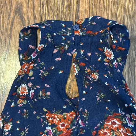 Navy Floral Tank Size M - Picture 6 of 6
